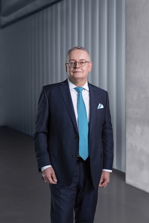 Wachstum in allen Unternehmen: uniVersa entwickelt sich kontinuierlich weiter