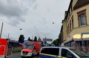 Feuerwehr Oberhausen: FW-OB: Schwerer Verkehrsunfall