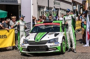 Skoda Auto Deutschland GmbH: ADAC Rallye Deutschland: WRC 2-Doppelsieg für SKODA - Jan Kopecky übernimmt Tabellenführung (FOTO)