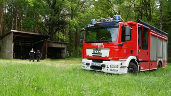 Freiwillige Feuerwehr Celle: FW Celle: Schuppenbrand in Boye