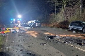 Freiwillige Feuerwehr Borgentreich: FW Borgentreich: Bei einem tragischen Verkehrsunfall in Borgentreich-Lütgeneder kam es am 30.12.2024 zu einem tödlichen Vorfall, bei dem eine Person ihr Leben verlor und eine weitere Person verletzt wurde.