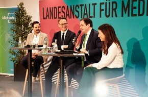 Landesanstalt für Medien NRW: #OnlineamLimit - Klare Regeln für Unternehmen und in Familien / klicksafe-Elternabend zum Safer Internet Day mit Medienminister Nathanael Liminski bei der Landesanstalt für Medien NRW