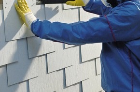 BG BAU Berufsgenossenschaft der Bauwirtschaft: Zahl der Asbesttoten steigt: Keine Entwarnung - Umgang mit Asbest erfordert höchste Sicherheit (FOTO)