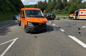 Feuerwehren VG Westerburg: FW VG Westerburg: Verkehrsunfall im Kreuzungsbereich - vier Leichtverletzte