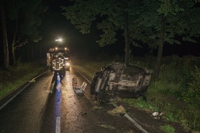 FW Menden: Verkehrsunfall - Kein Fahrer im verunfallten PKW