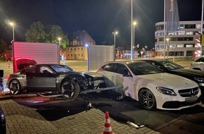 Polizeipräsidium Nordhessen - Kassel: POL-KS: Mutmaßliches Autorennen endet mit schwerem Unfall: 200.000 Euro Schaden