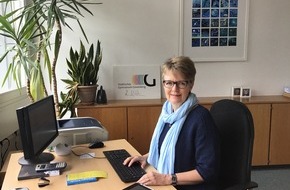 MICUS Strategieberatung GmbH: "Digitalisierung ist der richtige Weg" / Schulleiterin Gabriele Streckert hat früh auf Digitalisierung gesetzt / Sie begrüßt die Ausstattungsoffensive von NRW-Bildungsministerin Yvonne Gebauer