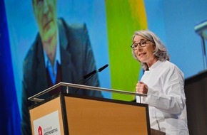ABDA - Bundesvereinigung Deutscher Apothekerverb&auml;nde e. V.: Deutscher Apothekertag / Overwiening: Politik gegen die Apotheken ist Politik gegen die Menschen!