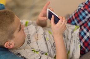 Verbraucherzentrale Nordrhein-Westfalen e.V.: Gaming mit Risiko: Was Kinder in die Kostenfalle lockt