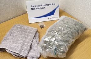 Bundespolizeiinspektion Bad Bentheim: BPOL-BadBentheim: 800 Gramm Marihuana im Zug geschmuggelt
