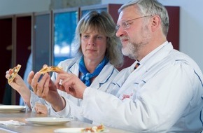 Dr. Oetker - Dr. August Oetker Nahrungsmittel KG: Rezepte f&uuml;r die Zukunft - Dr. Oetker ver&ouml;ffentlicht Nachhaltigkeitsbericht 2011/2012 (BILD)
