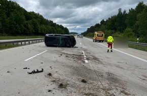 Autobahnpolizeiinspektion: API-TH: VW überschlägt sich - vom Unfallverursacher fehlt jede Spur