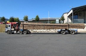 Polizeipräsidium Trier: POL-PPTR: Holztransport mit fast 52 Tonnen gestoppt