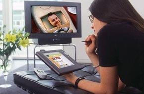 Siemens AG: Siemens joins forces with TV manufacturer Loewe AG and software developer Citrix to provide business and consumer applications for the SIMpad SL4