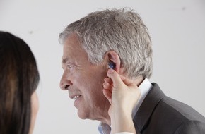 Bundesinnung der Hörakustiker KdöR: Hohe Versorgungsqualität mit modernen Hörsystemen durch Hörakustiker / Mehr Lebensqualität durch personalisierten Klang