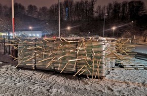 Kreispolizeibehörde Märkischer Kreis: POL-MK: Sachbeschädigung am Gartencenter