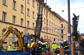 Feuerwehr München: FW-M: Bauarbeiter abgestürzt (Maxvorstadt)