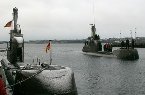 Presse- und Informationszentrum Marine: Deutsche Marine - Bilder der Woche: "Egal wer das Tor schießt - Hauptsache die Mannschaft gewinnt" - Die U-Boot-Fahrer der Deutschen Marine sind Teamarbeiter unter Wasser