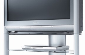 Panasonic Deutschland: Panasonic steigert mit hauseigener Acuity-Technologie und hochauflösender Quintrix SR-Bildröhre die Bildqualität bei Color TV's