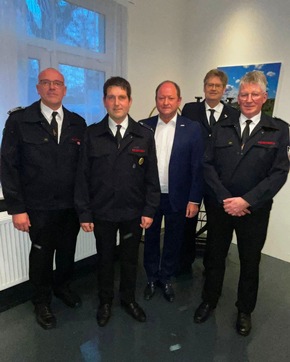 FW Ense: Verabschiedung nach 24 Jahren in der F&uuml;hrung / Enser Wehrf&uuml;hrung jetzt abschlie&szlig;end neu aufgestellt