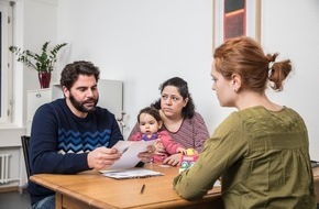 Caritas Schweiz / Caritas Suisse: Caritas demande à la Confédération et aux cantons un nouveau système de primes / Les primes d'assurance-maladie ne doivent pas excéder un mois de salaire