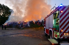 Feuerwehr Bochum: FW-BO: Brennende Grünabfälle in Bochum Langendreer - Rauchwolke zieht über die südlichen Bochumer Stadtteile - 1. Meldung