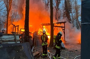 Freiwillige Feuerwehr der Stadt Goch: FF Goch: Brennende Scheune in Baumschonung
