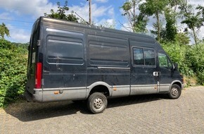 Polizei Hagen: POL-HA: LKW mit 21 Mängeln und gefälschter TÜV-Plakette unterwegs