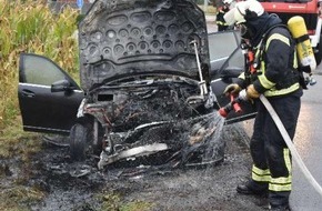 Polizeiinspektion Emsland/Grafschaft Bentheim: POL-EL: Emsbüren - Fahrzeug gerät während der Fahrt in Brand