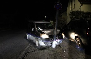 Polizei Rheinisch-Bergischer Kreis: POL-RBK: Bergisch Gladbach - Betrunkener Autofahrer fährt gegen Straßenlaterne