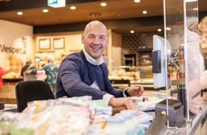 Edeka Südwest: Presse-Information: Herr Abgeordneter, zur Kasse bitte