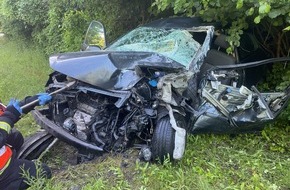 Feuerwehr Wuppertal: FW-W: Schwerer Unfall bei Hahnenfurth