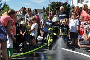 FW Menden: Action, Spaß und Information bei der Feuerwehr Menden-Bösperde: Tag der offenen Tür am 1. August-Wochenende