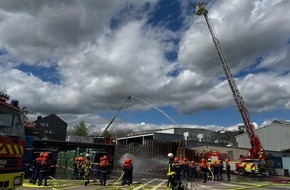 Feuerwehr Velbert: FW-Velbert: Kreisalarmübung der Jugendfeuerwehren in Velbert