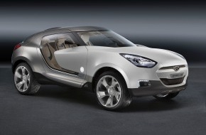 GE: Hyundai et GE Plastics dévoilent QarmaQ un véhicule de démonstration à la technologie avancée au 77ème salon international de l'auto de Genève