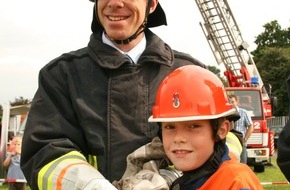 Landesfeuerwehrverband Schleswig-Holstein: FW-LFVSH: Auf der NORLA Feuerwehrluft schnuppern