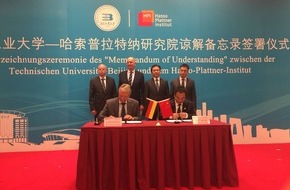 HPI Hasso-Plattner-Institut: Deutsch-Chinesisches Kooperationsprogramm in Peking verlängert / Potsdamer Hasso-Plattner-Institut und Beijing University of Technology unterzeichnen Verlängerung