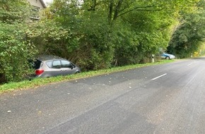 Polizeiinspektion Cuxhaven: POL-CUX: Verkehrsunfall unter Alkoholeinfluss in Beverstedt-Frelsdorf (Foto im Anhang)