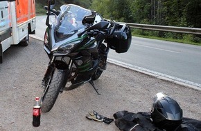 Kreispolizeibehörde Olpe: POL-OE: 32-Jähriger stürzt mit Motorrad