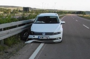 Autobahnpolizeiinspektion: API-TH: WIEDER - Unfall mit Fahrzeug auf dem Standstreifen