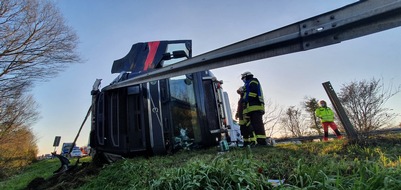 Freiwillige Feuerwehr Werne: FW-WRN: Abschlussmeldung zum Einsatz "TH_PERSON_KLEMMT - LZ1 - LKW quer auf Fahrbahn, 1 Person klemmt"