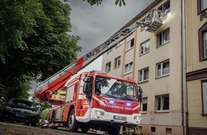 Feuerwehr Essen: FW-E: Feuer im Mehrfamilienhaus - Matratze fängt Feuer