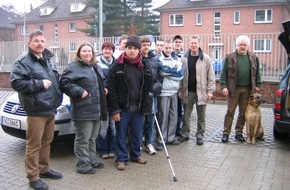 Polizeiinspektion Nienburg / Schaumburg: POL-NI: Behinderte Menschen besuchen die Nienburger Polizei - Bild im Download -
