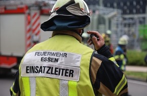 Feuerwehr Essen: FW-E: Lichtbogen bei Rangierunfall mit Gabelstapler - keine Verletzten