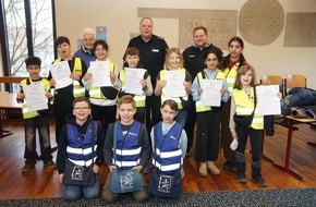 Polizeiinspektion Wilhelmshaven/Friesland: POL-WHV: Grundschule Rheinstraße: Erfolgreiche Ausbildung von Streitschlichtern