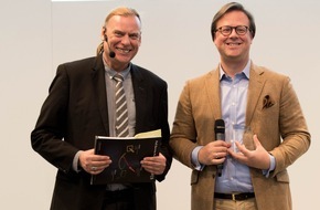 Lehrerjoker Verlagsservice GmbH: SchülerASS Online-Lernsystem gewinnt eLearning Award 2018 - BILD
