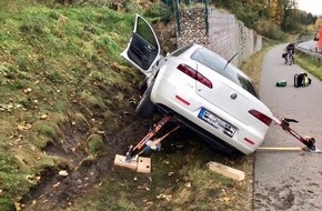 Feuerwehr Bochum: FW-BO: Verkehrsunfall auf der Kosterstraße