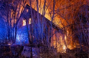 Feuerwehr Porta Westfalica: FW Porta Westfalica: 11.03.2025 - Möllbergen: Erneuter Großbrand am Uffelner Weg
