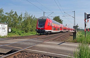 Bundespolizeiinspektion Bremen: BPOL-HB: Unachtsamkeit an Bahnübergängen ist lebensgefährlich