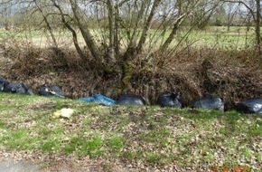 Polizeidirektion Bad Segeberg: POL-SE: Kummerfeld/ Pinneberg - Unzulässige Ablagerungen von Mineralwolle - Polizei sucht Zeugen